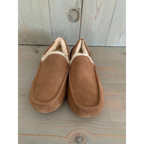 UGG ASCOT WIDE EEE CHESTNUT SUEDE SHEEPSKIN MOCCASIN SLIPPERS MENS - Picture 2 of 7